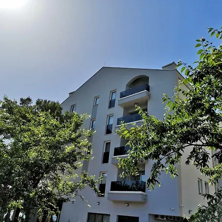 Lejlighed Luxury Penthouse On Beach Makarska