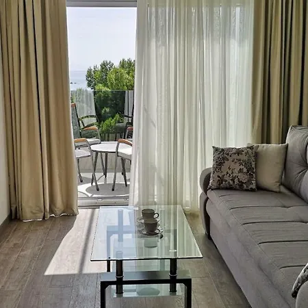Luxury Penthouse On Beach Lejlighed